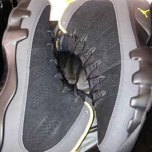 Jordan 9 University Gold
